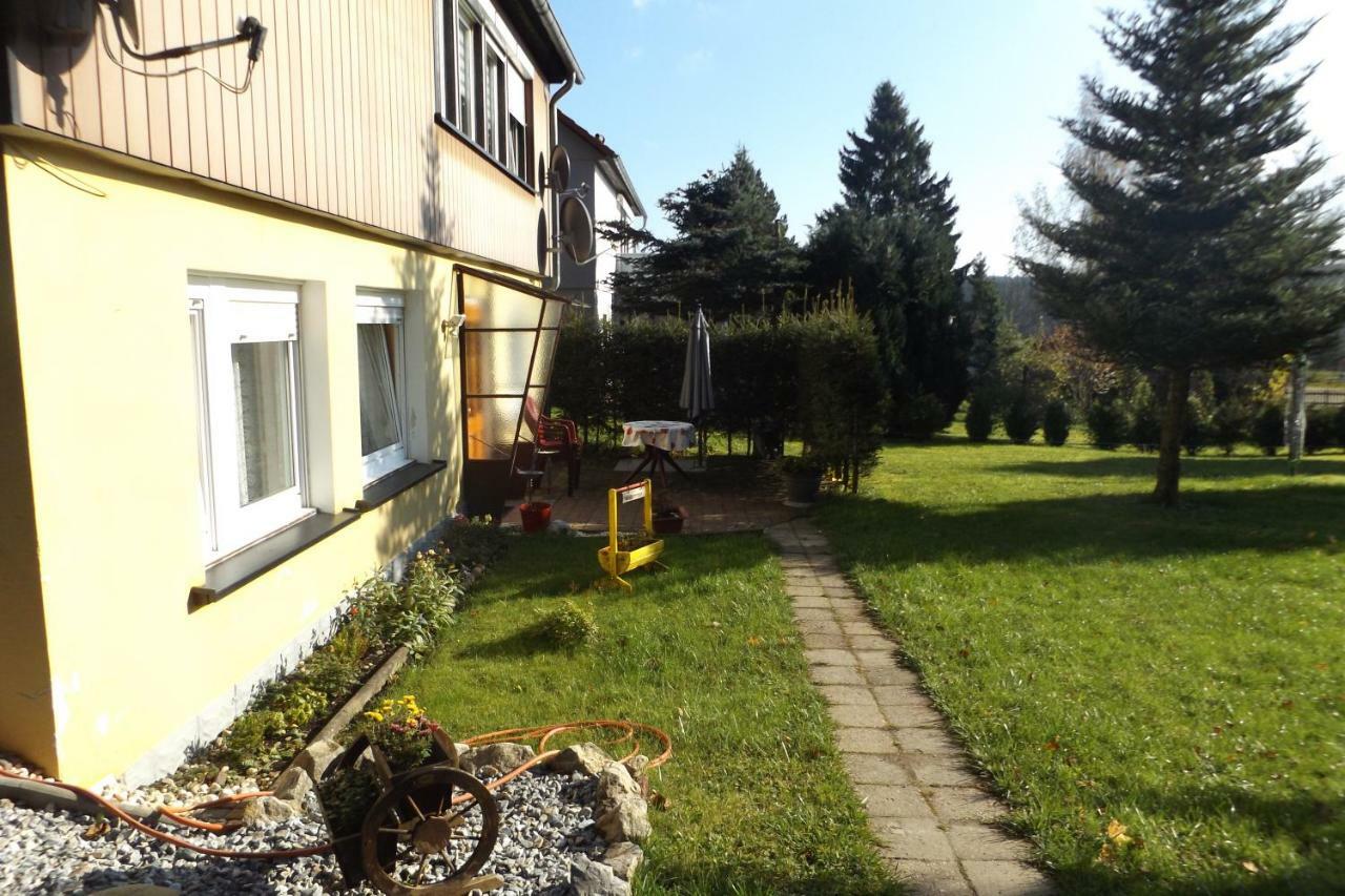 Haus Am Waldesrand Apartment Tanne Bagian luar foto